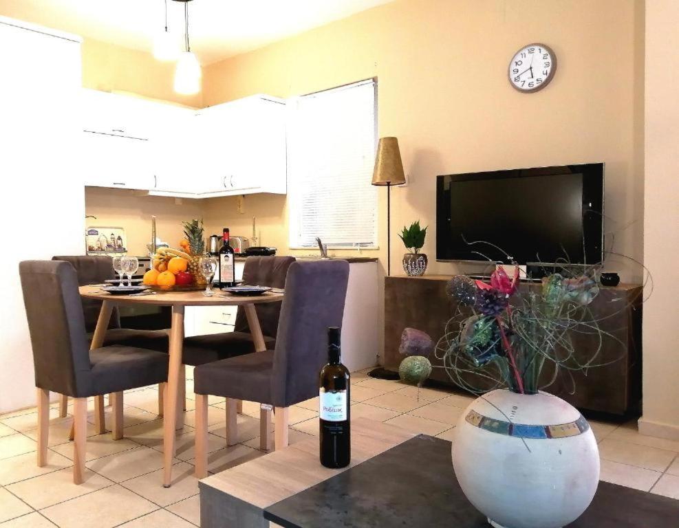 Odyseia Apts Ιi At The Center Of The City & Old Town Chania  Bagian luar foto